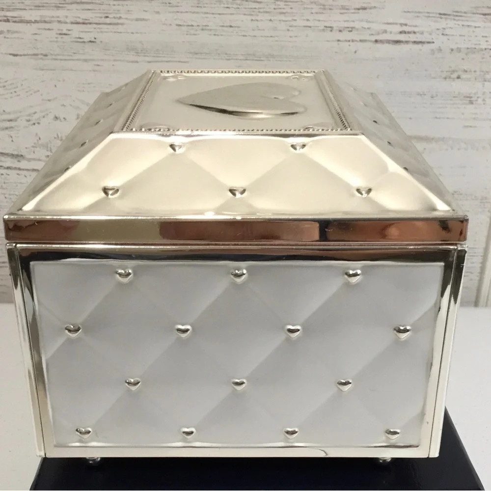 Lenox White and Silver Quilted Heart Jewelry Chest